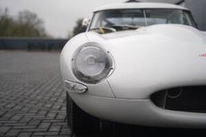 Bild 39/50 von Jaguar E-Type 3.8 (1964)