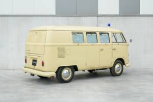 Bild 6/37 von Volkswagen T1 Kastenwagen (1966)