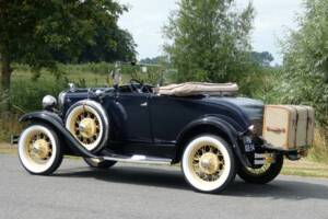 Image 5/19 of Ford Model A De Luxe (1930)