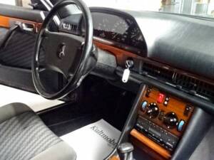 Bild 13/20 von Mercedes-Benz 300 SE (1990)