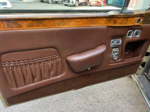 Immagine 16/19 di Rolls-Royce Corniche I (1978)