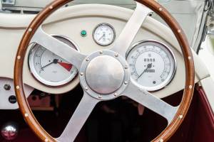 Bild 17/39 von Jaguar SS 100 (1979)