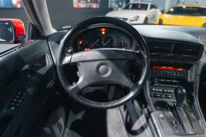 Image 32/33 of BMW 850i (1991)