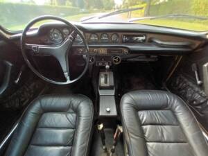 Image 47/73 of Volvo 1800 ES (1972)