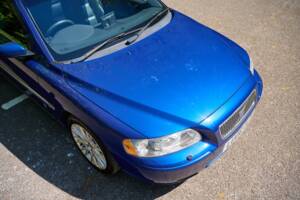 Image 33/50 of Volvo V 70 2.4 (2006)
