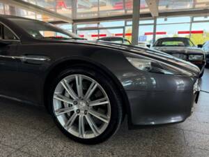 Bild 33/37 von Aston Martin Rapide (2010)