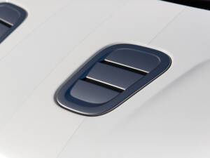 Bild 54/95 von Aston Martin Cygnet (2012)