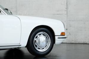 Immagine 40/50 di Porsche 912 (1966)