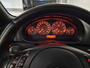 Immagine 15/61 di BMW 330Ci (2004)