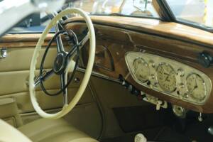 Bild 50/50 von Mercedes-Benz 320n Cabriolet A (1938)