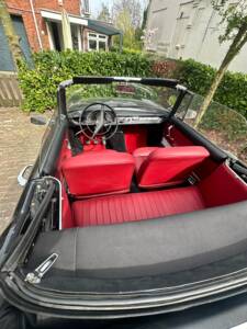 Imagen 9/26 de Peugeot 404 Convertible (1968)