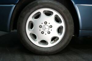 Bild 29/30 von Mercedes-Benz 300 CE-24 (1993)