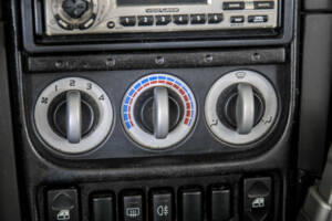 Immagine 28/50 di MG F 1.8i (2000)