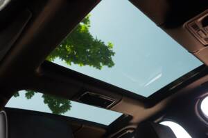 Image 16/50 of Jaguar XJ 5.0 (2011)