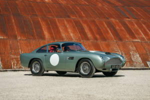 Image 8/39 de Aston Martin DB 4 (1962)