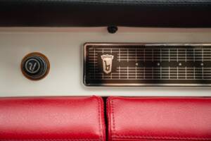 Obraz 50/50 pojazdu Alfa Romeo Giulia Sprint Speciale (1964)