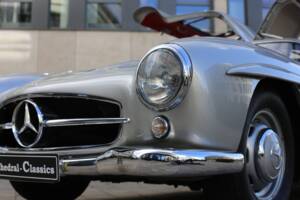 Image 12/37 of Mercedes-Benz 300 SL "Gullwing" (1954)
