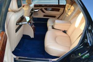 Bild 29/50 von Bentley Arnage Red Label (2002)