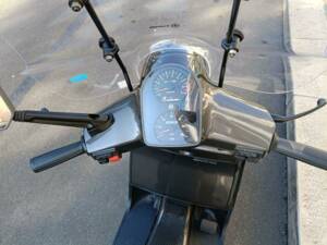 Bild 13/31 von Piaggio Vespa Cosa 125 (1988)