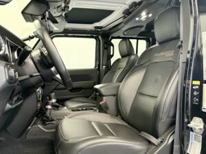 Bild 17/28 von Jeep Wrangler Rubicon 392 (2022)