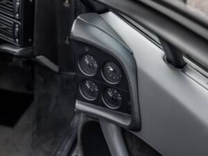 Image 33/60 of Jaguar XJ 220 (1992)