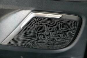 Image 21/50 de Mercedes-Benz V 300 d (2025)