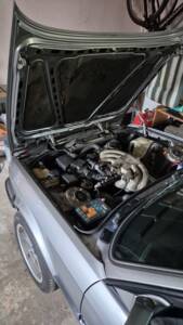 Image 15/18 of BMW 325i (1987)