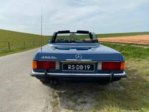 Afbeelding 4/8 van Mercedes-Benz 450 SL (1973)