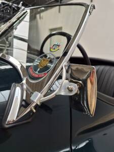 Image 16/20 of Jaguar XK 120 OTS (1952)