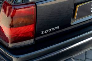 Image 71/75 of Lotus Carlton (1991)