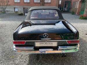 Imagen 4/23 de Mercedes-Benz 280 SE (1968)