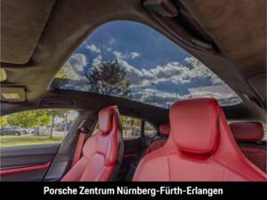 Obraz 49/49 pojazdu Porsche Taycan Turbo S Cross Turismo (2021)