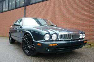 Bild 3/8 von Jaguar XJR 4.0 (2000)
