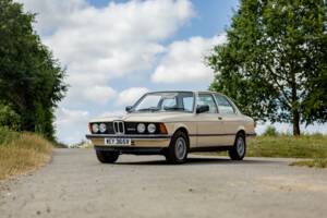 Image 25/48 of BMW 320/6 (1980)