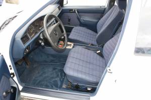 Image 3/11 of Mercedes-Benz 190 E (1989)