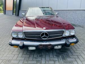 Afbeelding 6/36 van Mercedes-Benz 560 SL (1986)