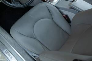 Image 29/50 of Mercedes-Benz SL 320 (1997)