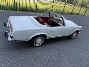 Image 4/50 of Mercedes-Benz 230 SL (1967)