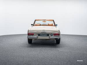 Bild 13/41 von Mercedes-Benz 280 SL (1969)