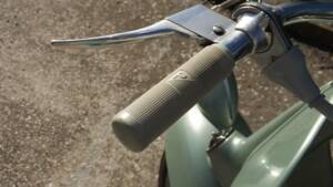 Immagine 13/44 di Piaggio Vespa 125 (1951)