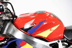 Immagine 21/50 di Honda CBR 900RR Fireblade (1996)