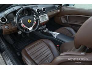 Obraz 3/39 pojazdu Ferrari California (2009)