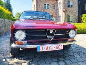 Afbeelding 3/8 van Alfa Romeo Giulia GT 1300 Junior (1971)