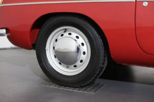 Image 32/49 of MG MGB (1966)