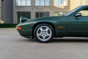 Afbeelding 11/46 van Porsche 928 GTS (1993)