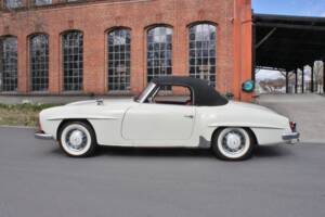 Image 4/17 of Mercedes-Benz 190 SL (1959)