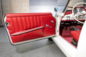 Image 27/32 de Mercedes-Benz 190 SL (1955)