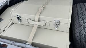 Image 33/51 of Mercedes-Benz 190 SL (1962)
