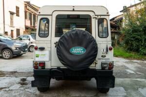 Afbeelding 4/23 van Land Rover Defender 90 Td5 (1999)