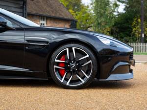 Immagine 20/72 di Aston Martin Vanquish Volante (2016)